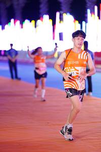 BIB: 211
                            <button type="button" onclick="openModal(22850783)" class="btn btn-primary btn-sm float-right btn-popup" data-toggle="modal" data-target=".modal-high-quality">
                        <i class="fas fa-shopping-cart"></i> Add to Cart
                    </button>
                                            <button type="button" onclick="isThisMe(22850783, true)" class="btn btn-success btn-sm float-right btn-popup btn-isme hidden" data-toggle="tooltip" data-placement="bottom" title="นี่คือรูปของคุณใช่ไหม คลิกที่นี่เพื่อเอาเข้าอัลบั้ม">
                        <i class="fas fa-plus"></i> Add to album
                    </button>
                    <button type="button" onclick="isThisMe(22850783, false)" class="btn btn-warning btn-sm float-right btn-popup btn-isnotme hidden">
                        <i class="fas fa-ban"></i> Remove from album
                    </button>